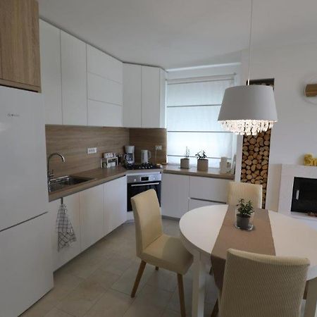 Smil'E Apartments Vodice Buitenkant foto